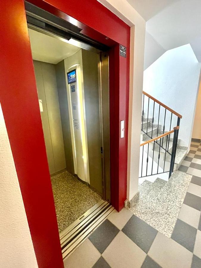 몬코파르 Apartamento Al Lado De La Playa 아파트 외부 사진